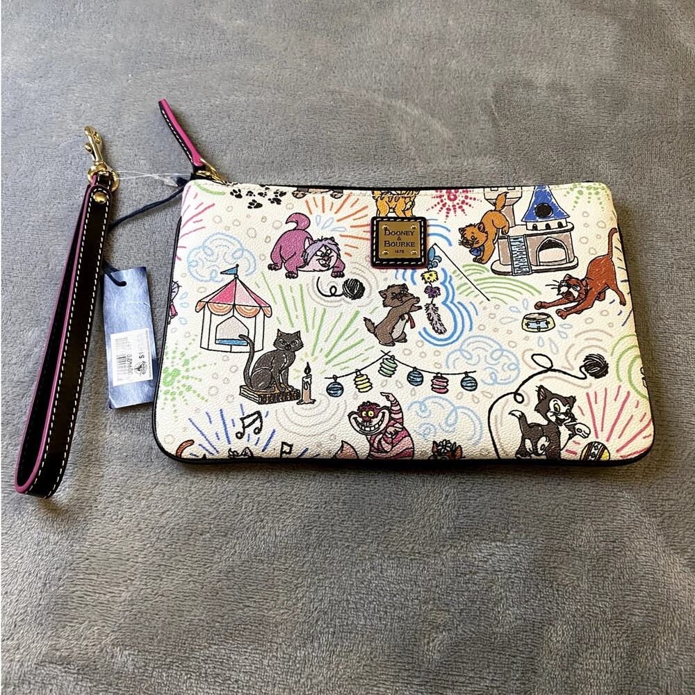Dooney & Bourke Disney Cats Wristlet White Leather Gold Large Pouch NWT